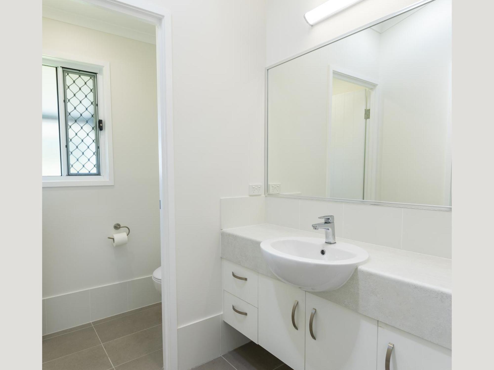 Nrma Lake Somerset Holiday Park Kilcoy Номер фото